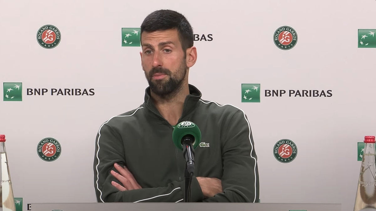 Srpski novinar na pressici ismijao Bosance, Novak Đoković nije ostao imun: "A to misliš" Srpski novinar na pressici ismijao Bosance, Novak Đoković nije ostao imun: "A to misliš"
