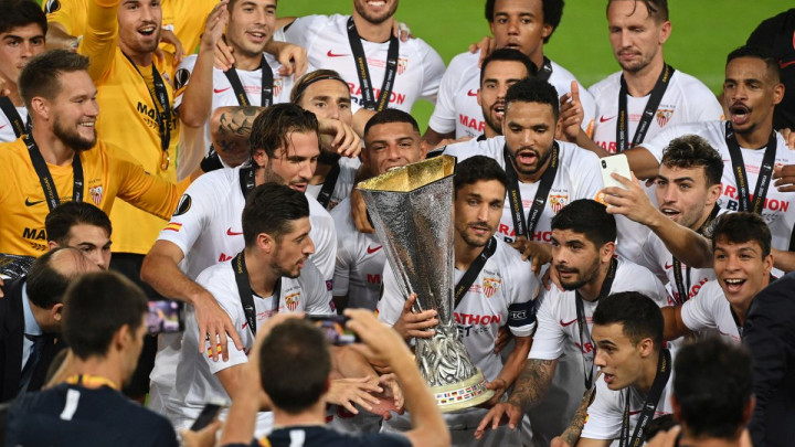 "Trofej za prijatelje koji više nisu tu, za Reyesa"