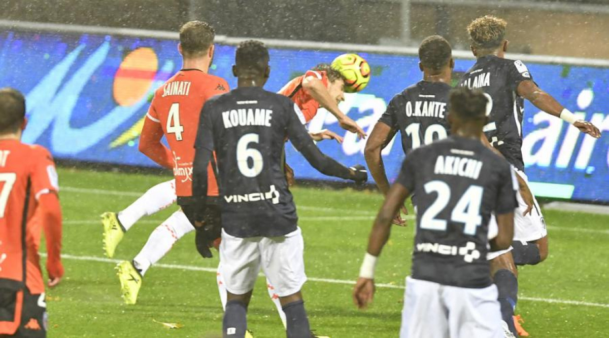 FC Paris, Mehmeda Baždarevića, ubjedljivim porazom od Lorienta otvorio novu sezonu