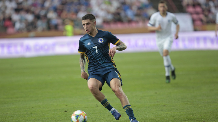 Muhamed Bešić neće završiti sezonu u Sheffield Unitedu
