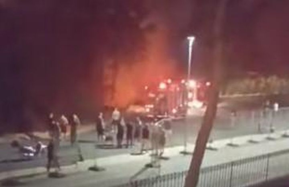 Pojavio se novi video tuče huligana AEK-a i Dinama: Jedan navijač izboden na smrt, 96 uhapšenih!