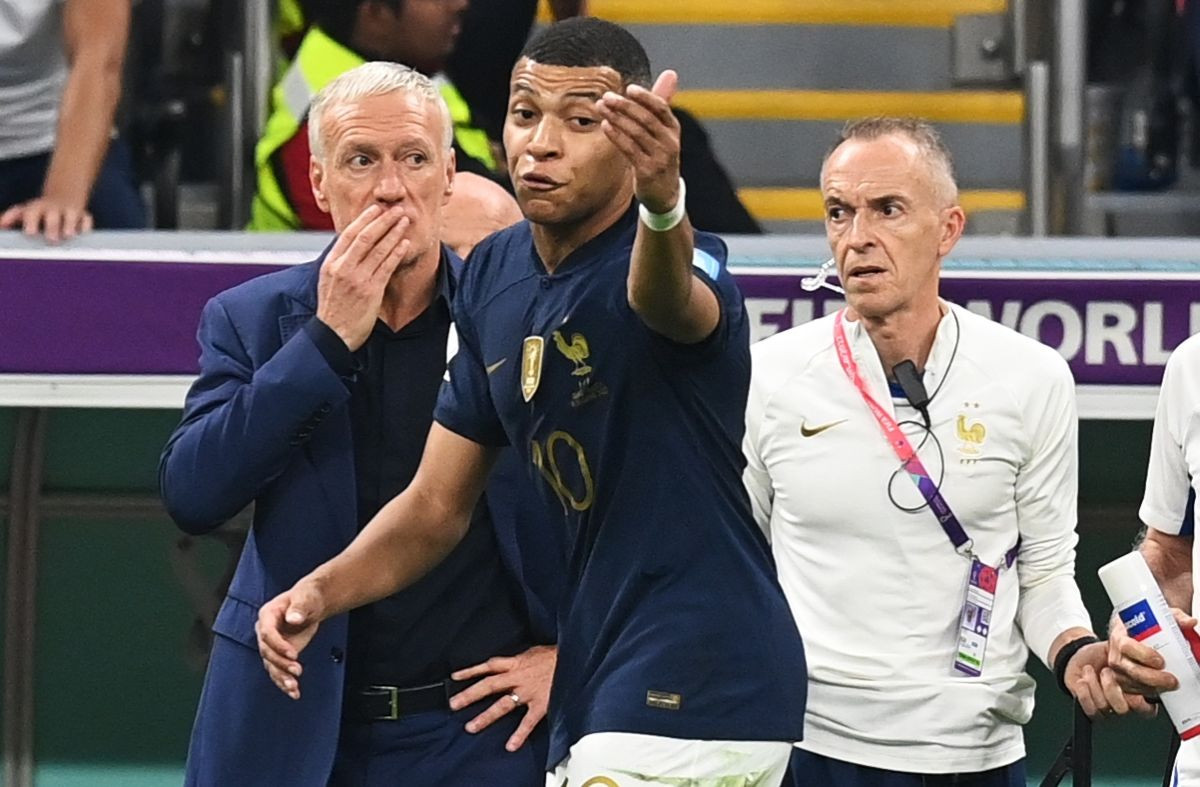 Deschamps objašnjavao zašto nije pozvao Mbappea, pa Francuzi otkrili pravu istinu o svemu! Deschamps objašnjavao zašto nije pozvao Mbappea, pa Francuzi otkrili pravu istinu o svemu!