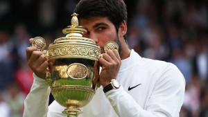 Mnogima čudan detalj: Zašto na vrhu trofeja Wimbledona stoji ananas?