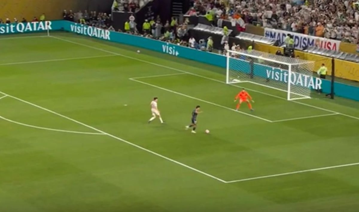 Xabi Alonso za par sedmica već izveo čudo u Realu, "izmislio" igrača i dobio nevjerovatno pojačanje Xabi Alonso za par sedmica već izveo čudo u Realu, "izmislio" igrača i dobio nevjerovatno pojačanje