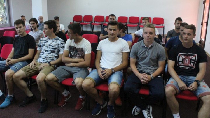 Kemalu Hafizoviću se odazvalo 20 nogometaša Kemalu Hafizoviću se odazvalo 20 nogometaša