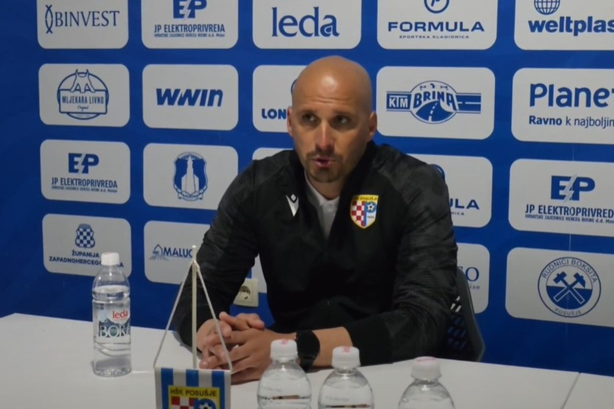 Maksimović poslije Igmana: "Možda su moji igrači mislili da ih Mamić gleda, pa su ovako odigrali" Maksimović poslije Igmana: "Možda su moji igrači mislili da ih Mamić gleda, pa su ovako odigrali"