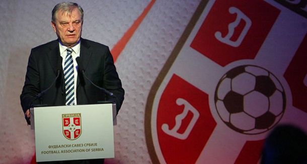 Karadžić se povlači, Fudbalski savez Srbije se žali