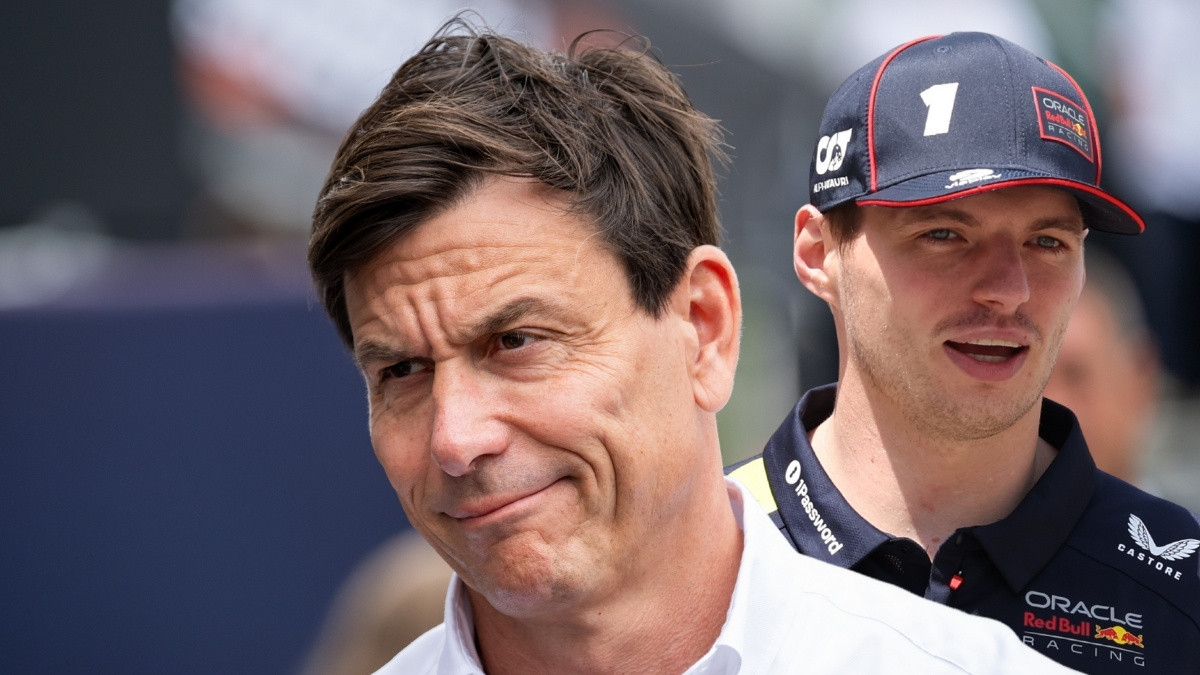 Toto Wolff prekinuo špekulacije: "Nismo razgovarali s Maxom Verstappenom" Toto Wolff prekinuo špekulacije: "Nismo razgovarali s Maxom Verstappenom"