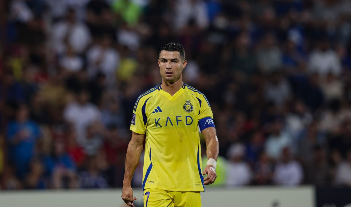 Dok svi pričaju o Evropi najveći šok u januaru sprema Ronaldo, stigla ponuda koja se ne odbija? Dok svi pričaju o Evropi najveći šok u januaru sprema Ronaldo, stigla ponuda koja se ne odbija?