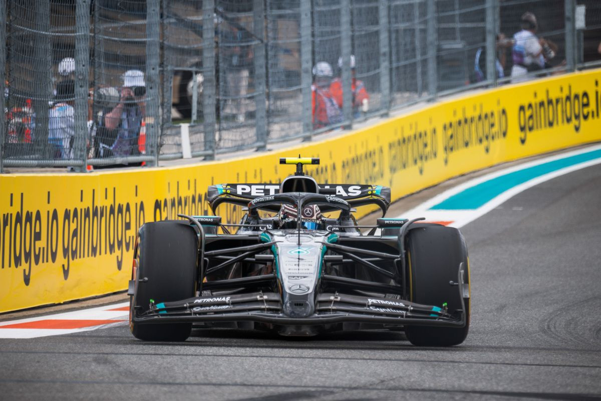 Svijet Formule 1 večeras je svjedočio stvaranju nove zvijezde: 18-godišnjak šokirao sve u Miamiju! Svijet Formule 1 večeras je svjedočio stvaranju nove zvijezde: 18-godišnjak šokirao sve u Miamiju!