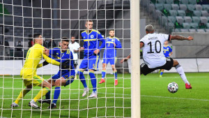 Hrabro i dobro izdanje Zmajića za kraj, Njemačka teškom mukom do pobjede