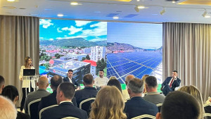 „Solarna revolucija – izgradnja i finansiranje fotonaponskih elektrana“