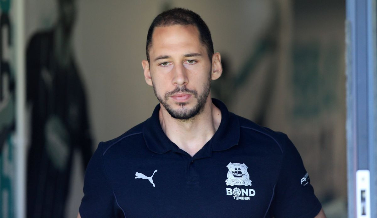 Nakon fenomenalnih partija u Plymouthu Nikola Katić pravi novi transfer i ostaje na Otoku? Nakon fenomenalnih partija u Plymouthu Nikola Katić pravi novi transfer i ostaje na Otoku?