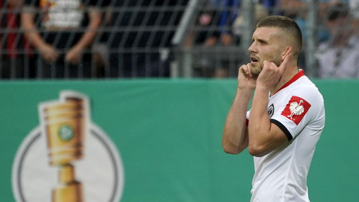 Ante Rebić dobio žestoke kritike: Ako hoće da ostane, neka kaže, jer ima i drugih rješenja