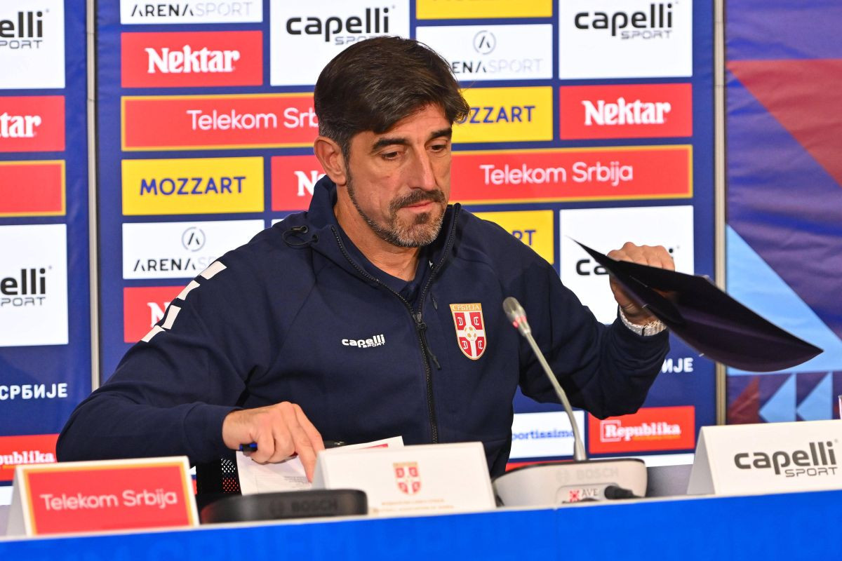 Paunović nije ni sjeo na klupu kako treba, a već je dobio opasno bockanje: "Po tome kako priča..."