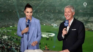 Šta će reći Ana Ivanović? Jeftinim uletom Schweinsteiger šokirao novinarku: "Ne, ne, ne!"