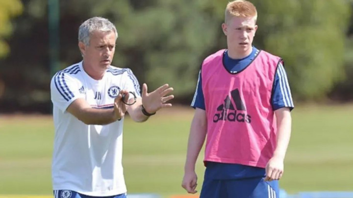 De Bruyne otkrio kako ga je Mourinho otjerao iz Chelseaja: "Izvadio je papir i čitao mi statistike"