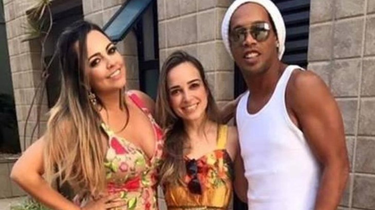 Šokirao Brazil: Ronaldinho ženi dvije djevojke isti dan
