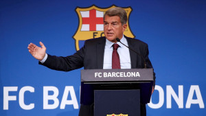 Laporta: Možda sam se nadao da će Messi predložiti da besplatno igra za Barcelonu