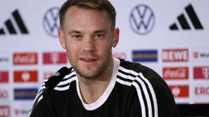 Smijeh na press konferenciji njemačke reprezentacije: Kome je Neuer rekao da dođe u Bayern?