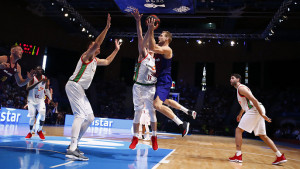 Baskonia bez Penave srušila Barcu za finale
