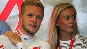 Zvijezda Formule 1 bila pred bankrotom, a onda je otišao u restoran i zaljubio se u divnu konobaricu