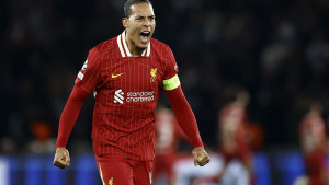 Panika na Anfieldu: U Liverpoolu saznali da Van Dijk na stolu ima ponude tri evropska velikana