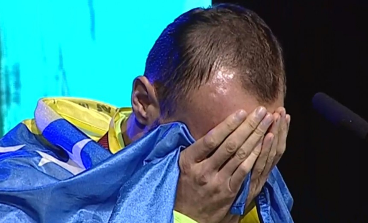 Amel Tuka zaplakao na dočeku u Zenici: U srcu nosim svoj narod, zastavu, Bosnu i Hercegovinu