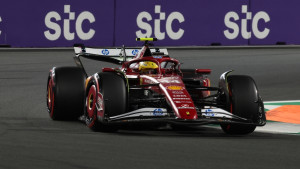 Ferrari povukao radikalan potez: Hamilton i Leclerc dobijaju nove motore uoči kvalifikacija!