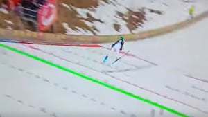 Ptica iznad Engelberga: Nevjerovatan let Nike Prevc, publika je u jednom dahu ispartila