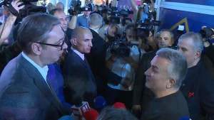 Sve se srušilo kao kula od karata! Vučić je prišao Đokovićevom ocu i poslao poruku: "Još jednom..."