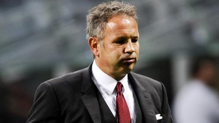 Zvanično: Milan otpustio Mihajlovića, stigao novi trener