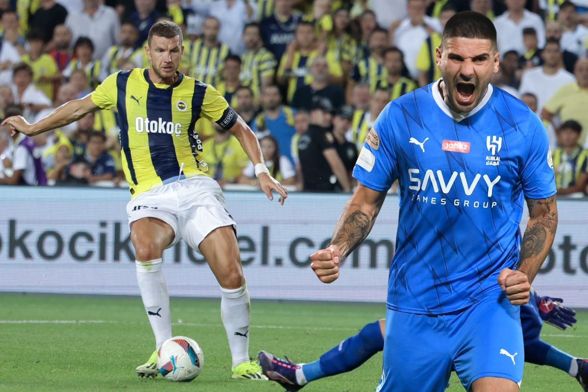 Srpski mediji tvrde: Mitrović napušta Al Hilal, njegova zamjena je Edin Džeko? Srpski mediji tvrde: Mitrović napušta Al Hilal, njegova zamjena je Edin Džeko?