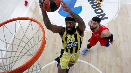 Preporođeni Fenerbahce savladao CSKA u Moskvi