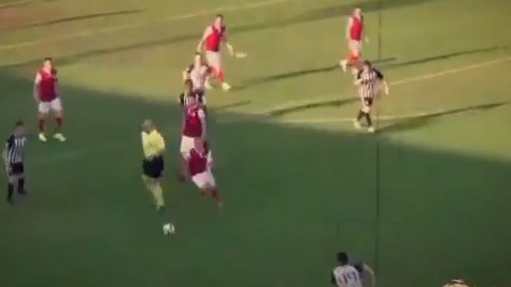 Fudbaler Napretka je hit na internetu: Kada je predriblao igrača Partizana, smijalo se pola stadiona