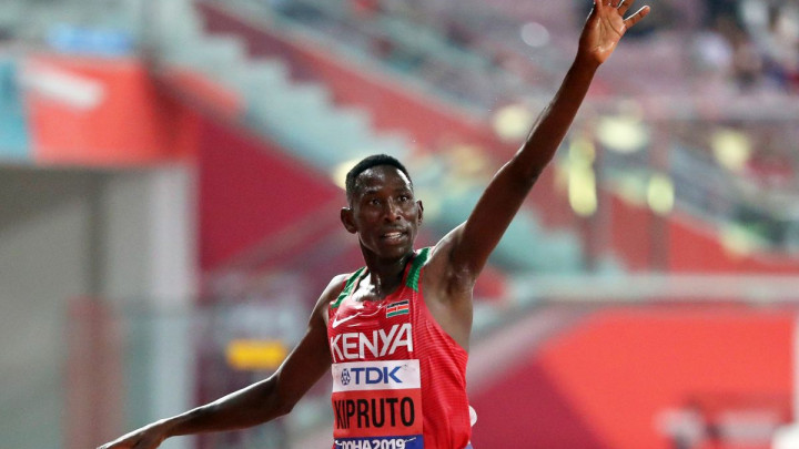 Conseslus Kipruto u nestvarnoj trci odbranio naslov prvaka svijeta