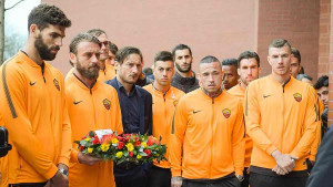 Fudbaleri Rome odali počast žrtvama tragedije na Hillsboroughu