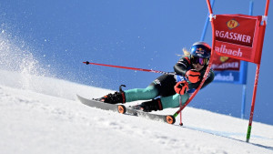 Mikaela Shiffrin stigla do 99. pobjede, no 18-godišnja predstavnica Albanije je svjetska senzacija