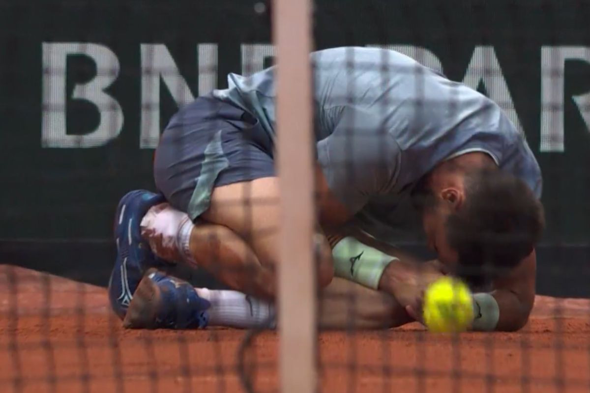 Au, kakav tenis igra Damir Džumhur - Podigao se iz pepela i dobio meč na nestvaran način! Au, kakav tenis igra Damir Džumhur - Podigao se iz pepela i dobio meč na nestvaran način!