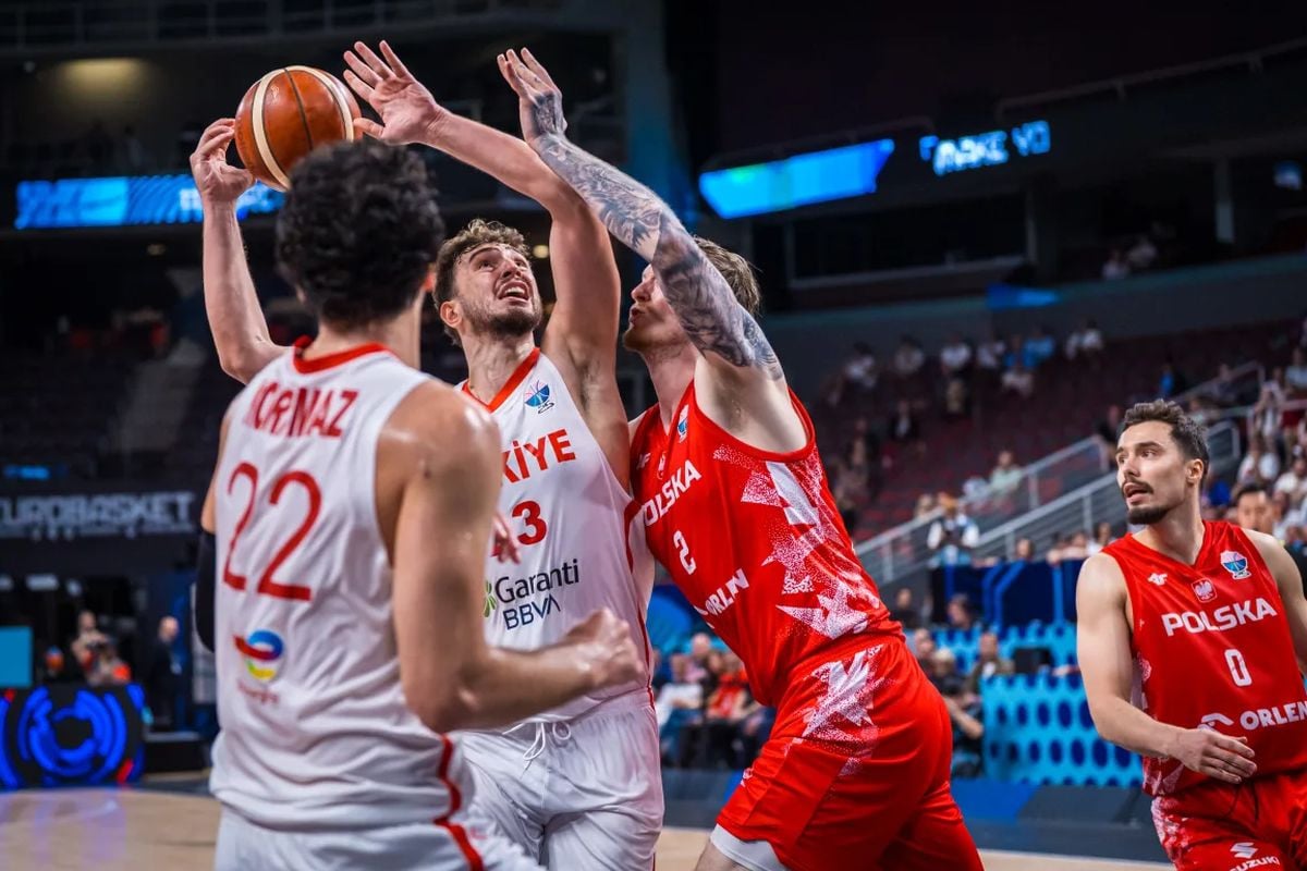 Turska je prvi polufinalista EuroBasketa, Poljaci nisu imali šanse protiv fantastičnog Šenguna!