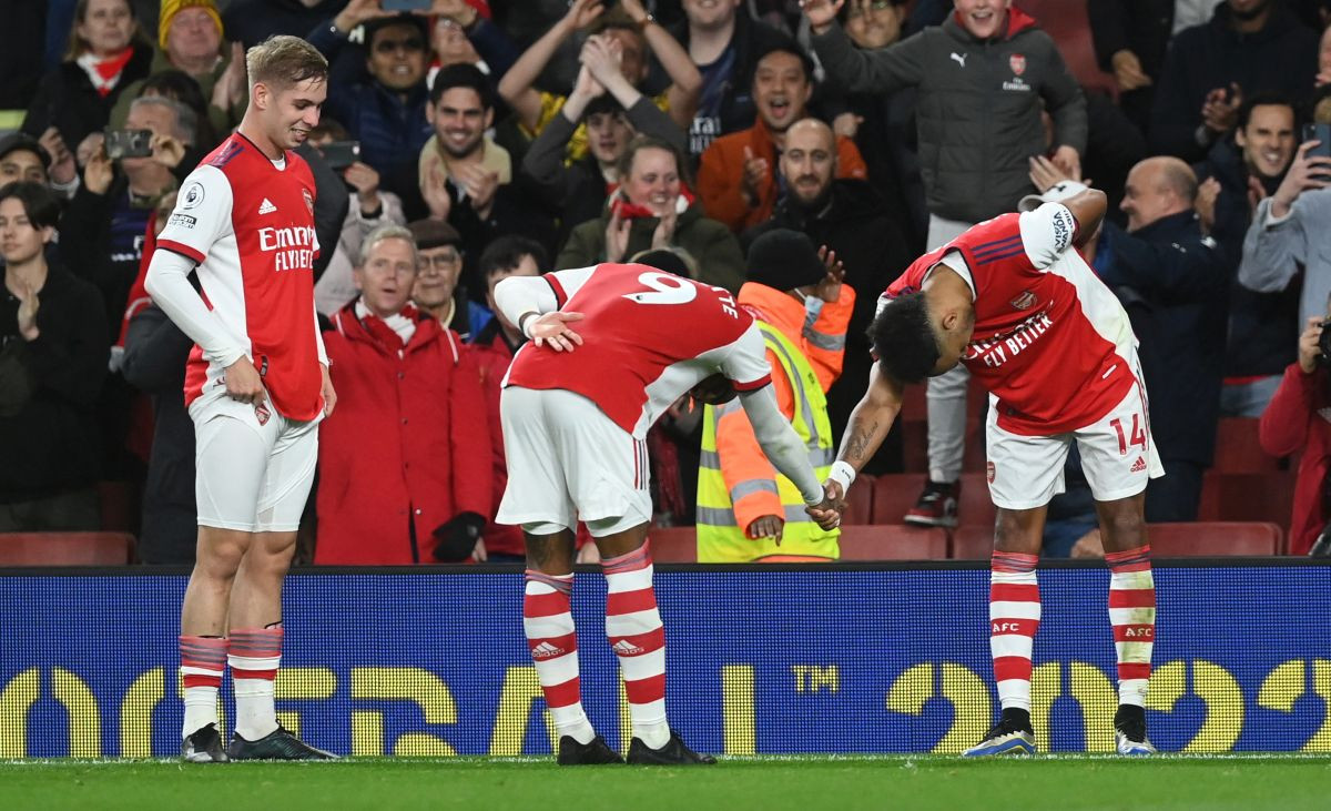 Fenomenalna igra Arsenala i lagana pobjeda protiv Aston Ville