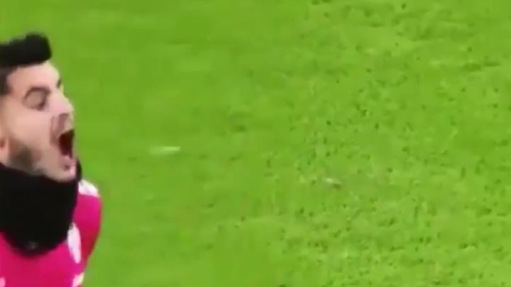 Šta drugi ne mogu s loptom, Morata može sa žvakom