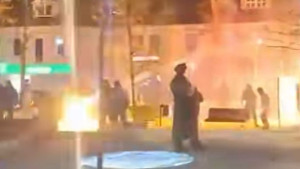 Užasne scene stižu iz Nikšića! Navijački obračun šokirao Balkan, pojavio se i video