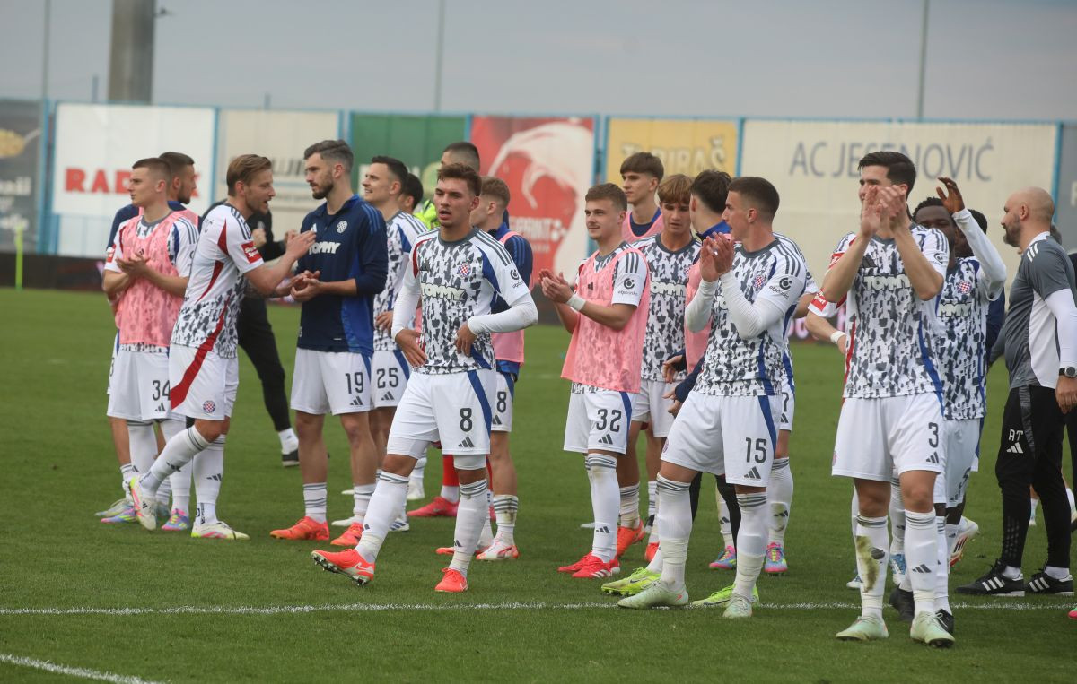 Kakav vikend za Hajduk! U subotu velika pobjeda, u nedjelju prilika za najveći klupski transfer ikad Kakav vikend za Hajduk! U subotu velika pobjeda, u nedjelju prilika za najveći klupski transfer ikad