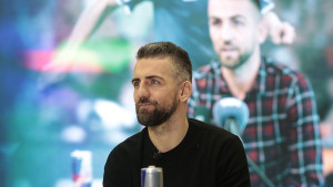Na današnji dan prije 7 godina: Vedad Ibišević se oprostio od reprezentacije BiH