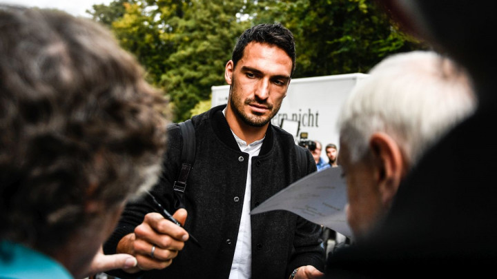 Hummels ima novi imidž na kojem mu se smije i Bayern: Moram prestati prihvatati glupe opklade...