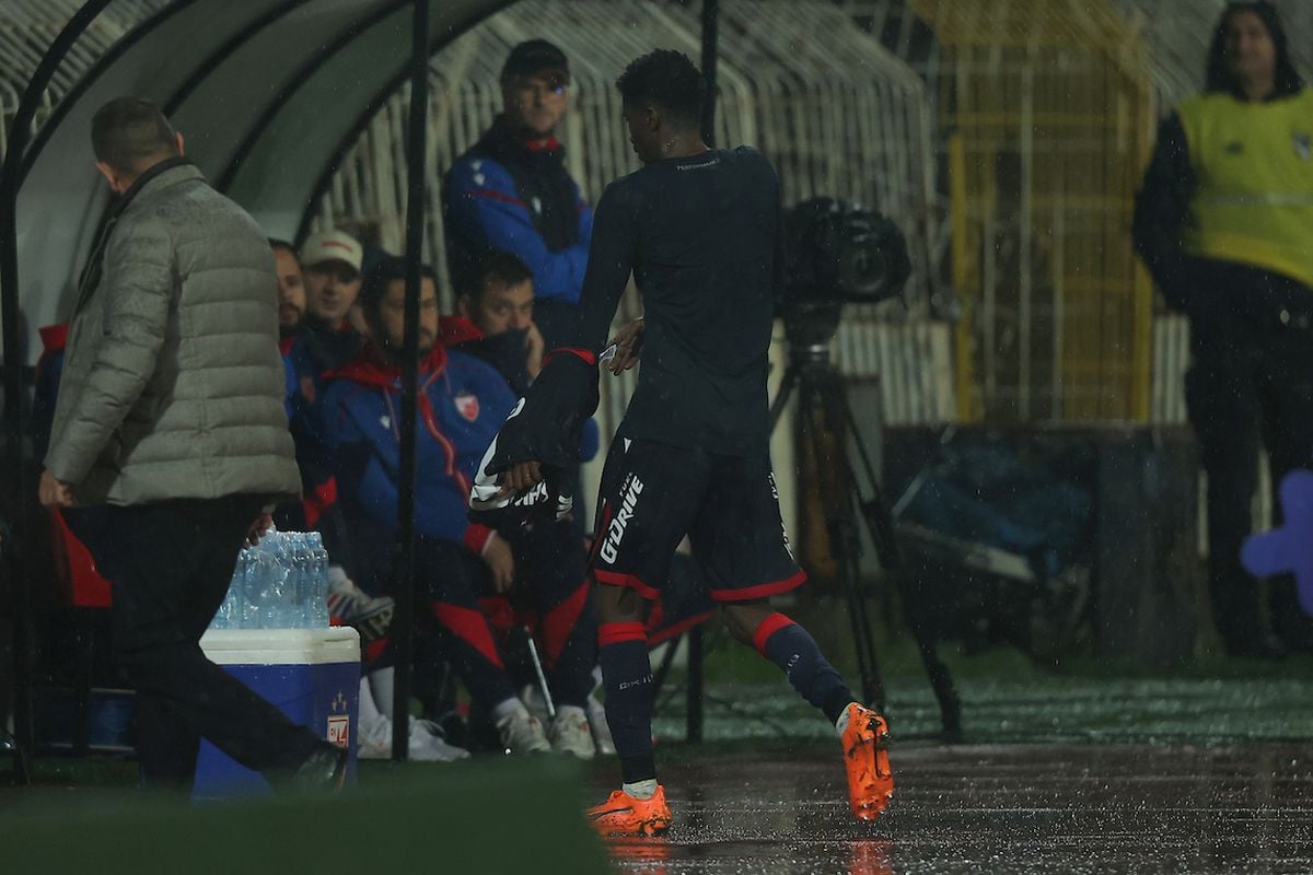 Skinuo je dres Crvene zvezde nakon što ga je Milojević ponizio - Sad je na izlaznim vratima kluba! Skinuo je dres Crvene zvezde nakon što ga je Milojević ponizio - Sad je na izlaznim vratima kluba!