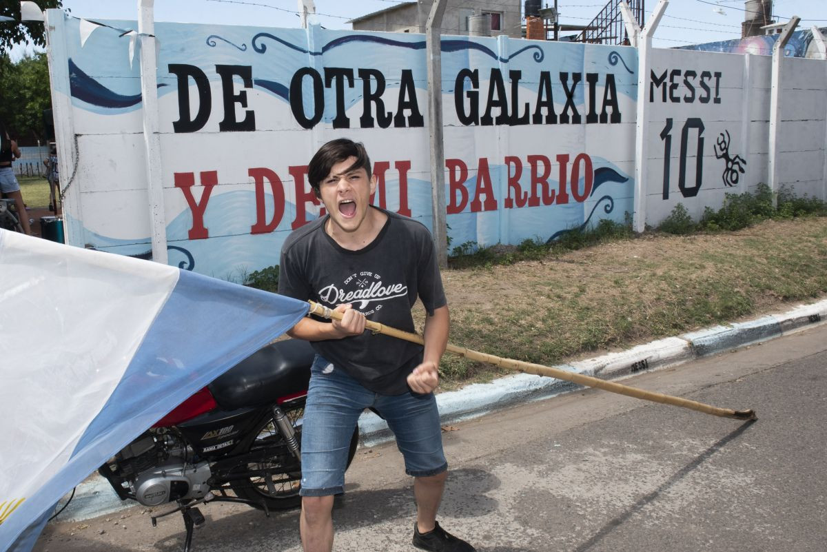 Slike iz Buenos Airesa nakon neprespavane i najluđe noći: Ljudi bez svijesti leže na podu