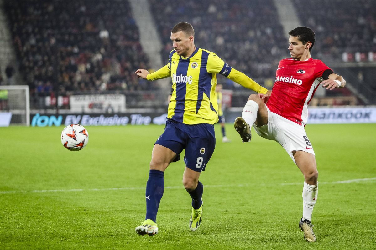 Fenerbahče poražen u Alkmaaru, Džeko upisao asistenciju, ali se i propisno ispromašivao Fenerbahče poražen u Alkmaaru, Džeko upisao asistenciju, ali se i propisno ispromašivao