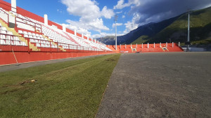 Počelo postavljanje travnjaka na stadionu 'Rođeni'